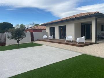 Gîte pour 6 personnes, avec jardin à Saint-Laurent-des-Arbres