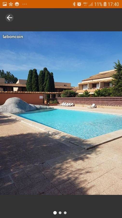Gîte pour 4 personnes, avec terrasse ainsi que piscine et vue dans Golf de Saint Cyprien
