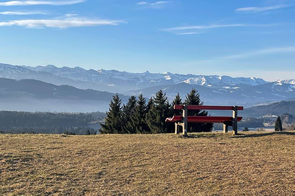 Ganze Wohnung, Moderne schöne Ferienwohnung, mit großem Garten, nah zum Zentrum und zur Natur in Scheidegg, Bayerisch Schwaben
