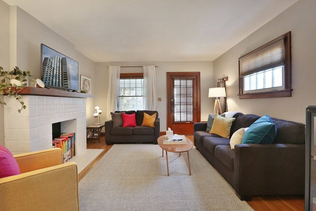 Am besten bewertet Clintonville Home w / 24Hr. Fitnessstudio - Alles in der Nähe! in Columbus, Ohio