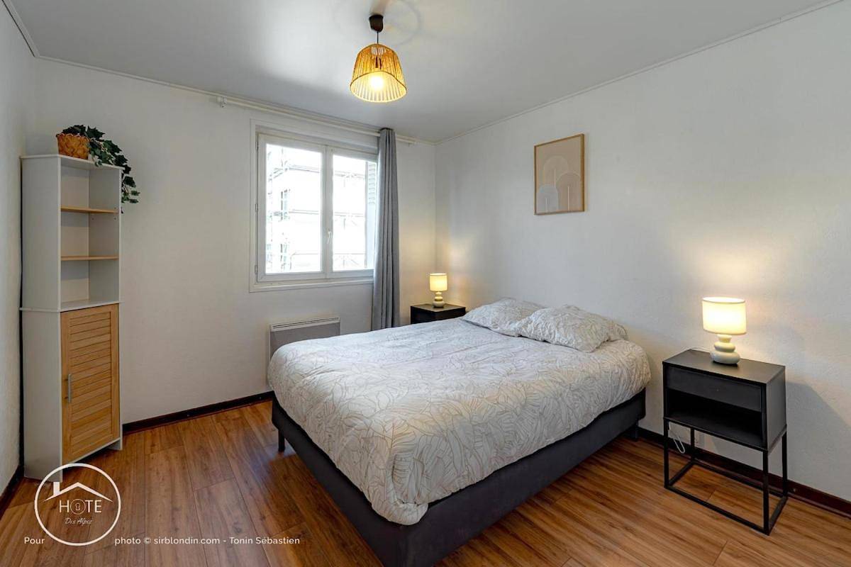 Appartement entier, Two-Bedroom Apartment in Chambéry, Région de Chambéry