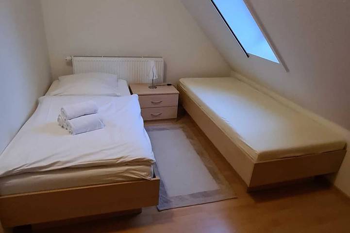 Ferienhaus für 6 Personen, mit Sauna und Balkon sowie Garten in Plau am See - 4