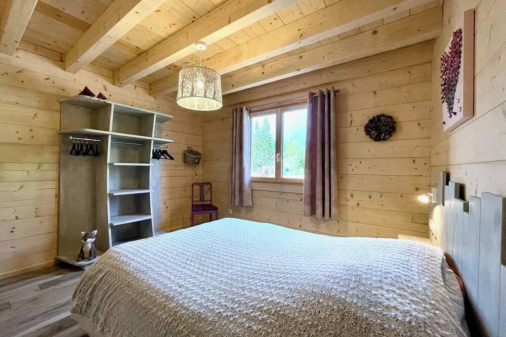 Gîte au coeur du chalet La Pesse - Chalet Cosy  jusqu'à 6 personnes in La Pesse, Parc naturel régional du Haut-Jura