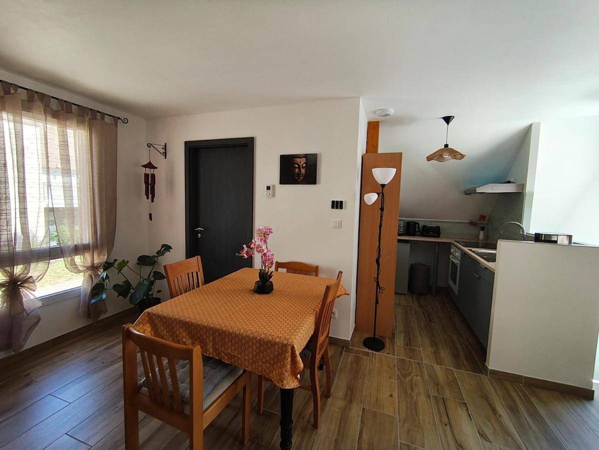 Appartement entier, King Studio with Sofa Bed in Marckolsheim, Région de Sélestat-Erstein