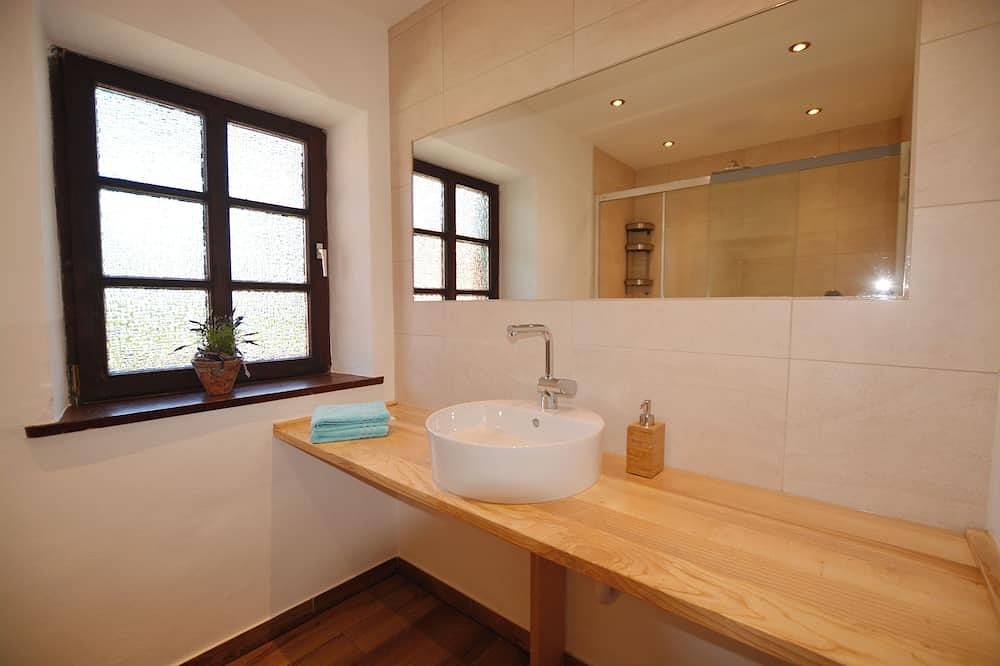 Ganze Wohnung, Ferienwohnung Hartsee 52qm, 2 Schlafzimmer, Kamin, Balkon in Eggstätt, Chiemsee