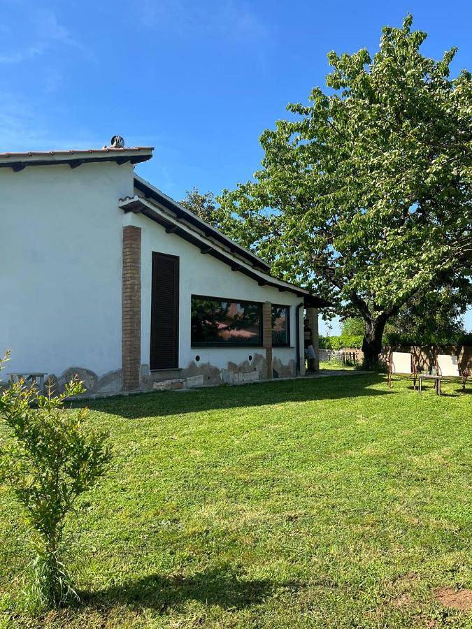 Villa per 8 persone, con Balcone e Terrazza nonché Giardino e Panorama a Nepi