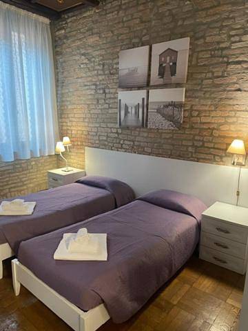 Standard Double Room with Shared Bathroom in Ferrara, Ferrara Provinz