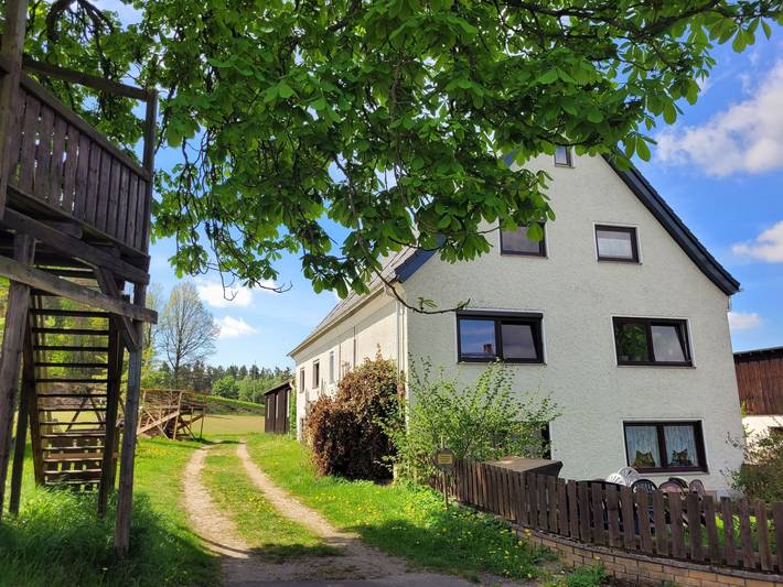 Ferienwohnung für 6 Personen, mit Balkon und Whirlpool sowie Garten und Sauna in Hohenberg an der Eger - 2