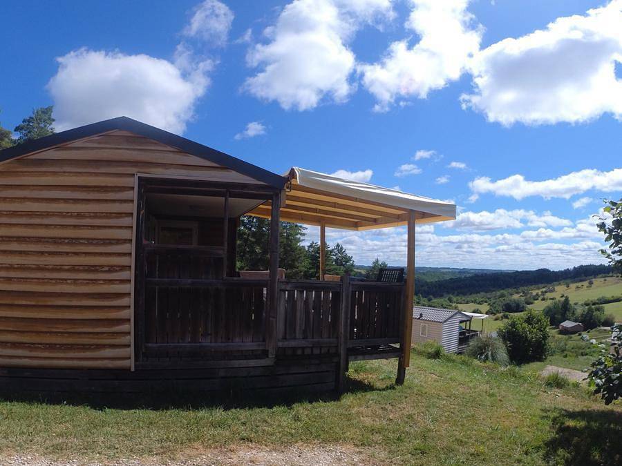 Flower Camping Les Terrasses de Dordogne - Mobilhome 5 personnes - Mobil-Home Chêne Confort 23m² (2ch - 5pers) - terrasse couverte 10m2 - samedi/samedi 5 pers in Rouffignac-Saint-Cernin-de-Reilhac, Périgord Noir
