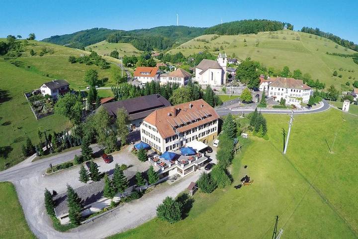 Hotel für 2 Personen, mit Terrasse und Ausblick in Steinach
