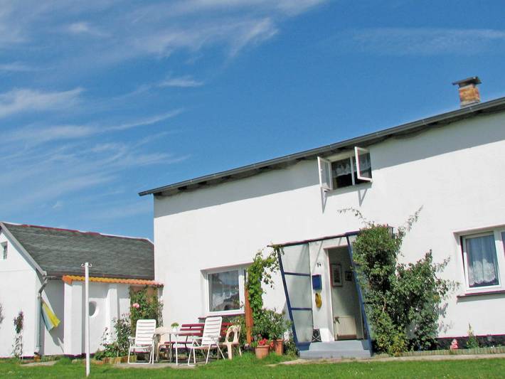 Ferienwohnung für 3 Personen, mit Terrasse und Garten auf Hiddensee