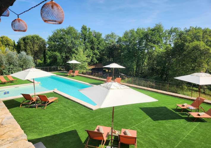 Gîte pour 6 personnes, avec piscine