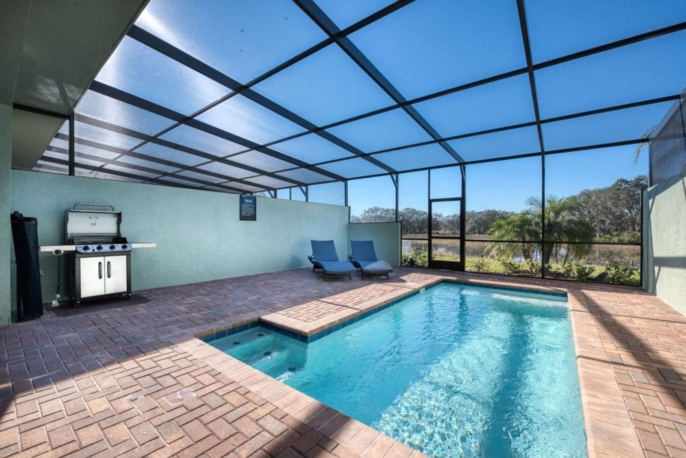 Magic Retreat near Disney, sleeps 12 Private Pool Sol101 in ChampionsGate, Central Florida