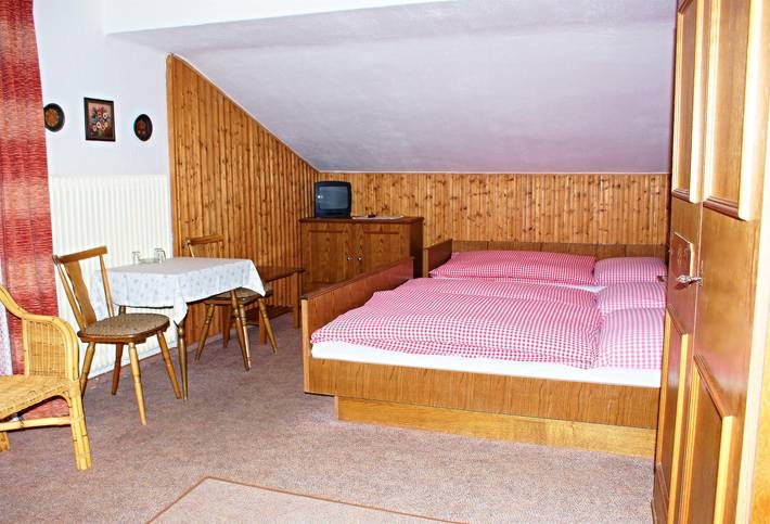 Dreibettzi. mit Dusche od. Bad,Wc,Balkon in Zell am See, Pinzgau