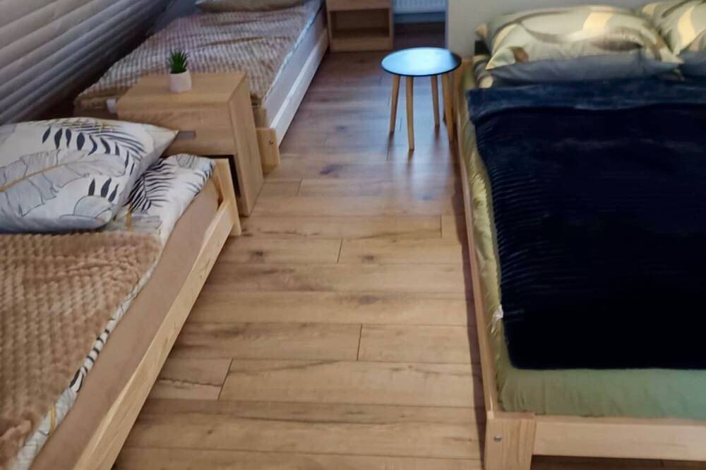 Charming 1-bedroom cottage in amazing Międzybrodzie Bialskie with beautiful view in Międzybrodzie Bialskie, Schlesien