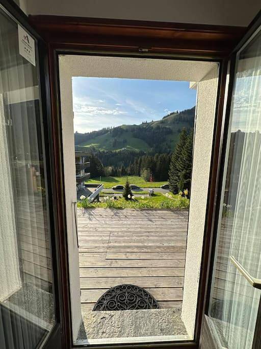 Gîte pour 4 personnes, avec vue et jardin à Gruyères - 2