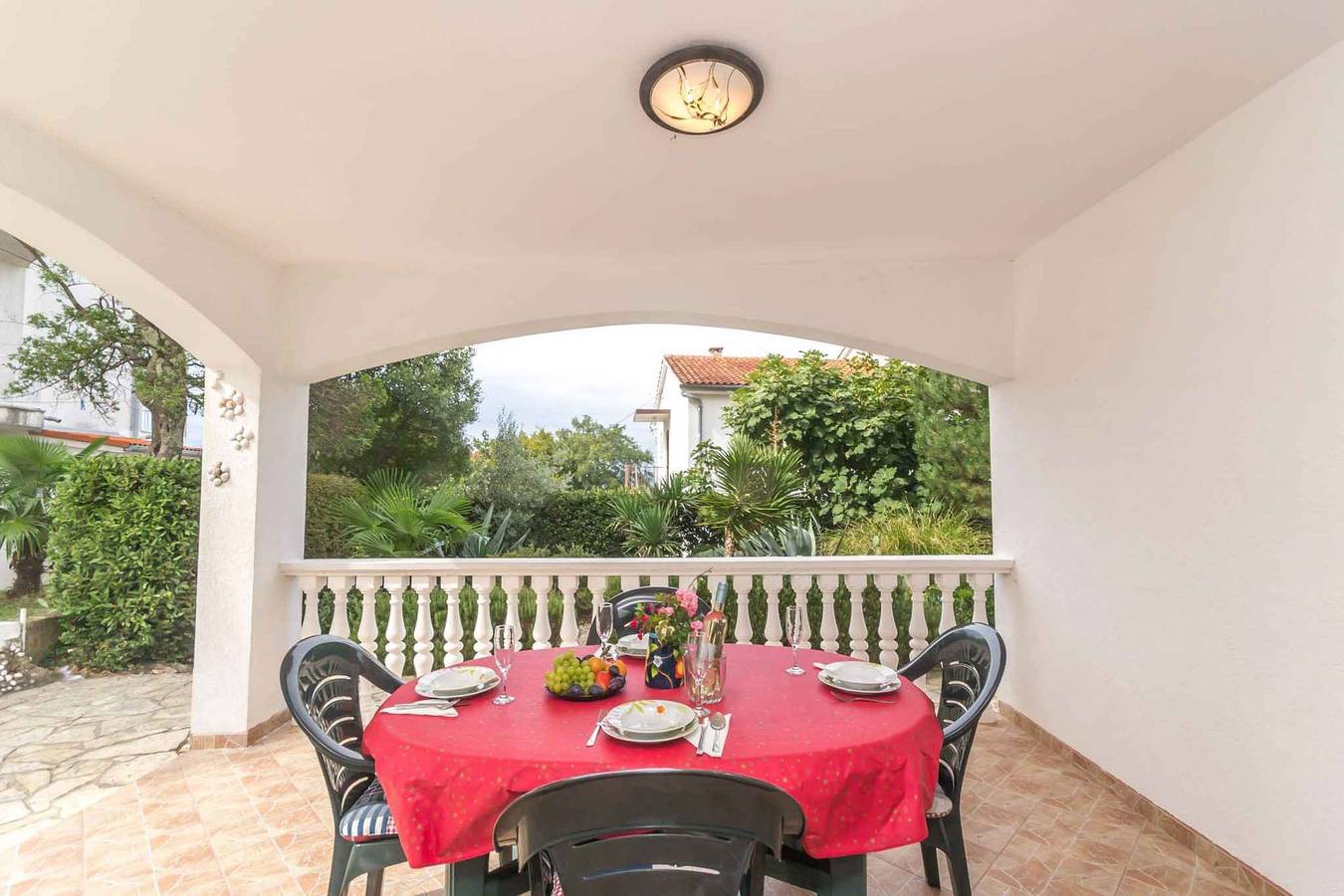 Entire holiday apartment, Holiday apartment with air conditioning  in Njivice, Krk