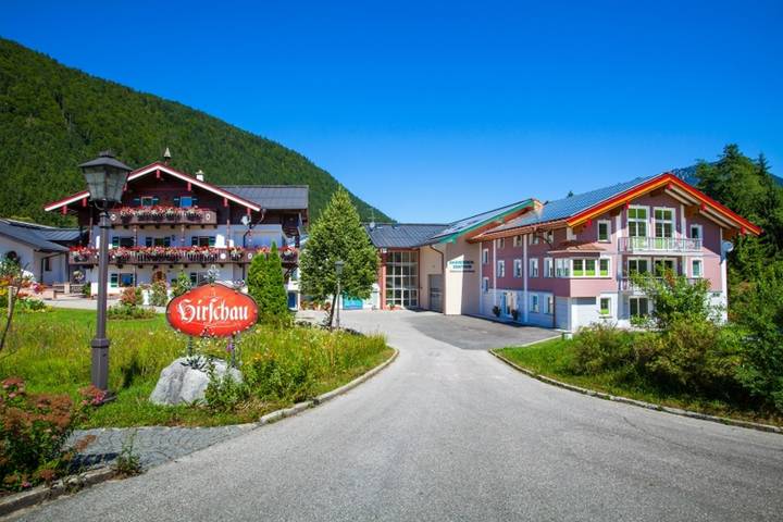 Ferienwohnung für 2 Personen, mit Balkon und Terrasse sowie Garten im Berchtesgadener Land