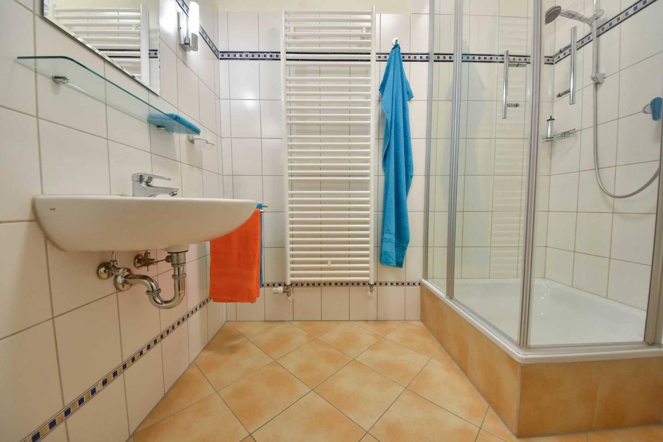 Ganze Wohnung, Villa Emmy 06 - strandnah - Haustiere erlaubt in Seebad Heringsdorf, Heringsdorf