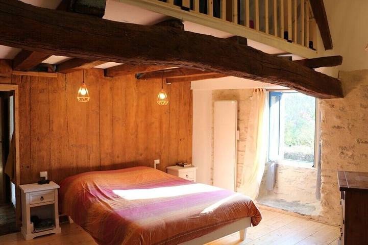 Location de vacances pour 8 personnes, avec jardin, animaux acceptés dans Place Du Puits Rochefort En Terre - 3