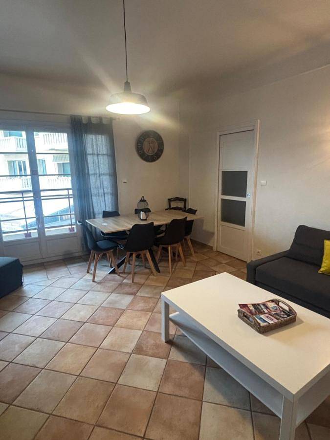 Gîte pour 4 personnes, avec terrasse et vue dans Port De Cassis - 2