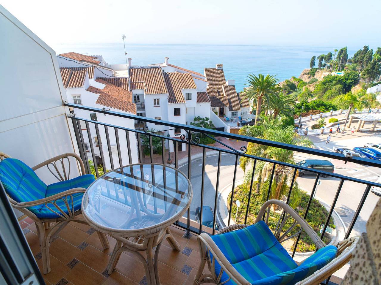 Ganze Wohnung, Wunderschöne moderne Wohnung in Nerja, nah am Meer mit Wlan und Klimaanlage in Playa Carabeíllo, Nerja