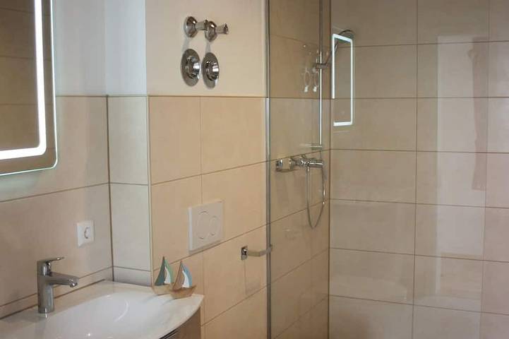 Ganze Wohnung, Gemütliche Ferienwohnung "Benedikt" (40qm) mit Terrasse in Haunsheim, Bayerisch Schwaben