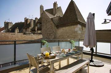 Gîte pour 5 personnes, avec terrasse dans Les Hospices de Beaune