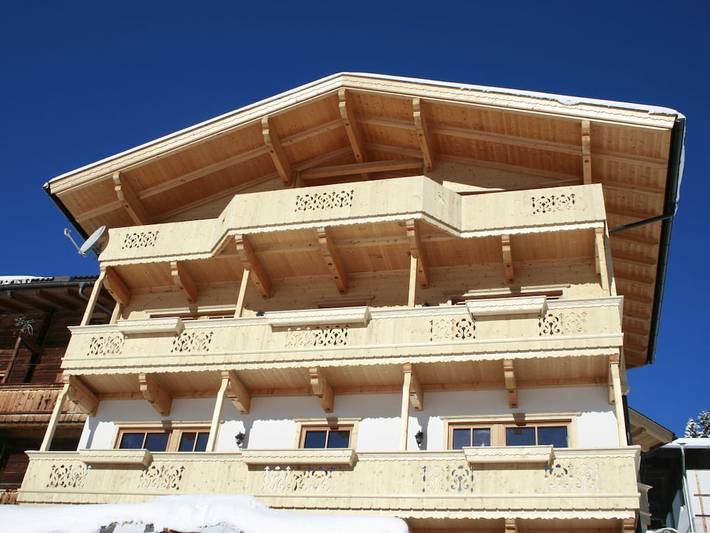 Ferienhaus für 16 Personen, mit Balkon in Zellberg