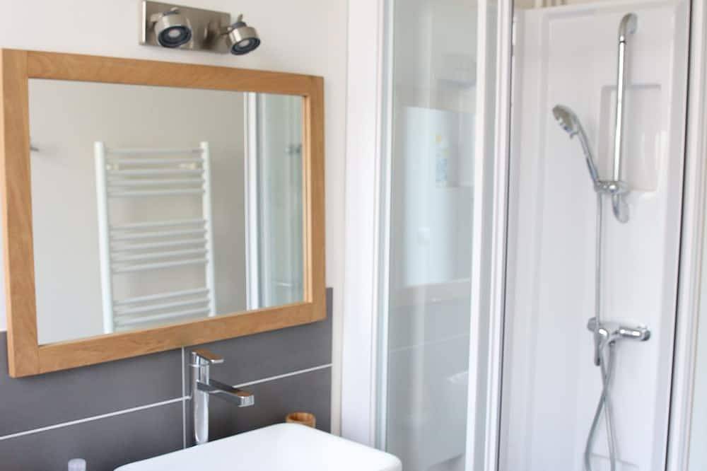 Appartement entier, Proche de la Mer, Logement Familiale Pour 4 Personnes in La Chapelle-sur-Dun, Région de Dieppe