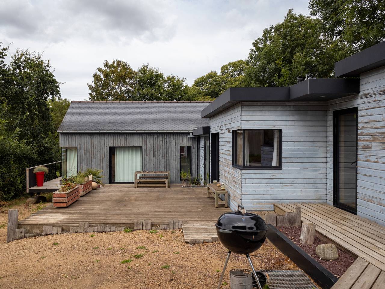 Casa de vacaciones 'La Cafoutche X X L' con terraza privada, jardín compartido y Wi-Fi in Gommenec'h, Côtes-d'Armor