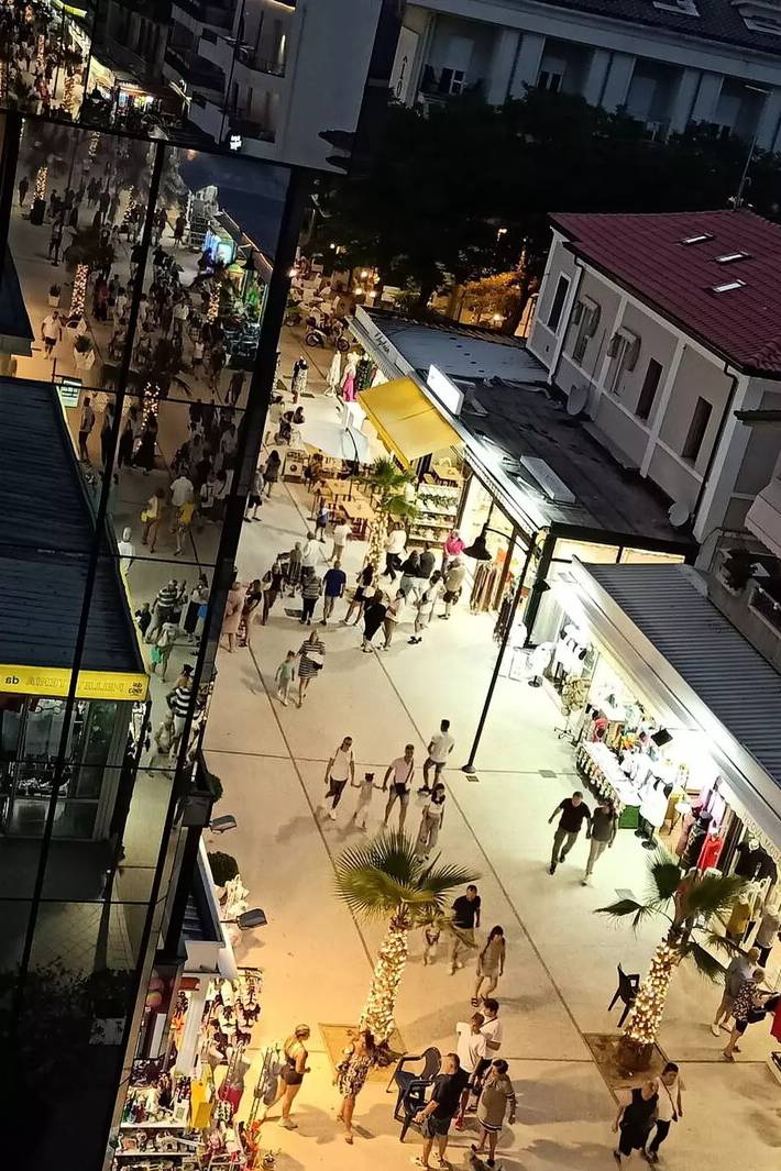 Ferieleilighet for 8 personer, med Balkong og Terrasse i Cattolica
