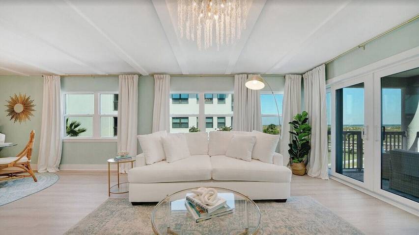 Vacation rental for 6 people, with pool and balcony in St. Augustine Beach