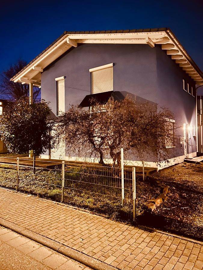 Ferienhaus für 10 Personen, mit Balkon und Terrasse sowie Garten und Ausblick in Rust