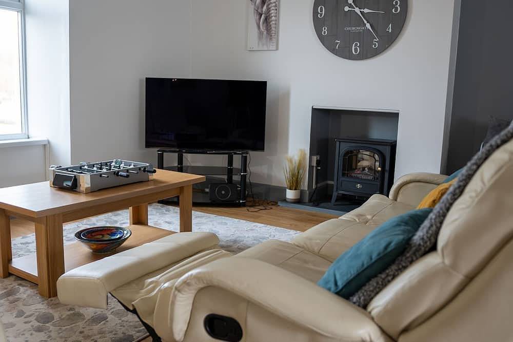 3 bedroom home by the beach in Broad Haven, Pembrokeshire