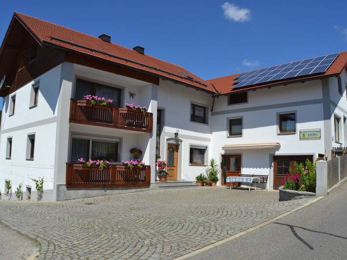 Ferienhaus für 7 Personen, mit Garten, mit Haustier in Arrach