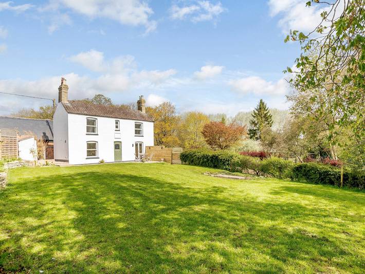 Log cabin for 4 people, with garden in Northamptonshire