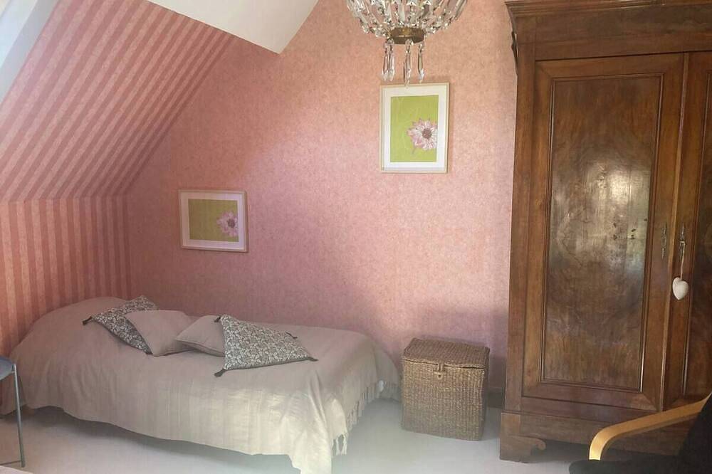 Entire property: cottage - Saint-Prix, France in Saint-Prix (Saône-et-Loire), Autun und Umgebung