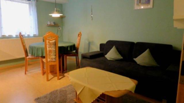 Ganze Wohnung, Ferienwohnung - Zimmervermietung Ringelmann - Ferienwohnung 40qm mit Terrasse in Dettelbach, Fränkisches Weinland