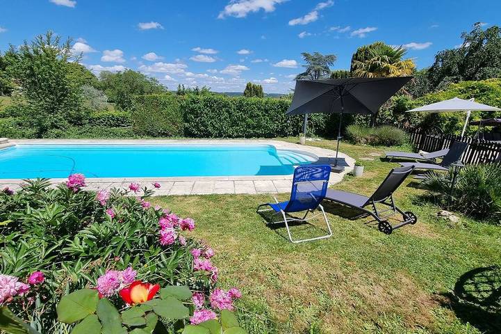 Location de vacances pour 12 personnes, avec jardin et jacuzzi à Saint-Pierre-de-Bailleul