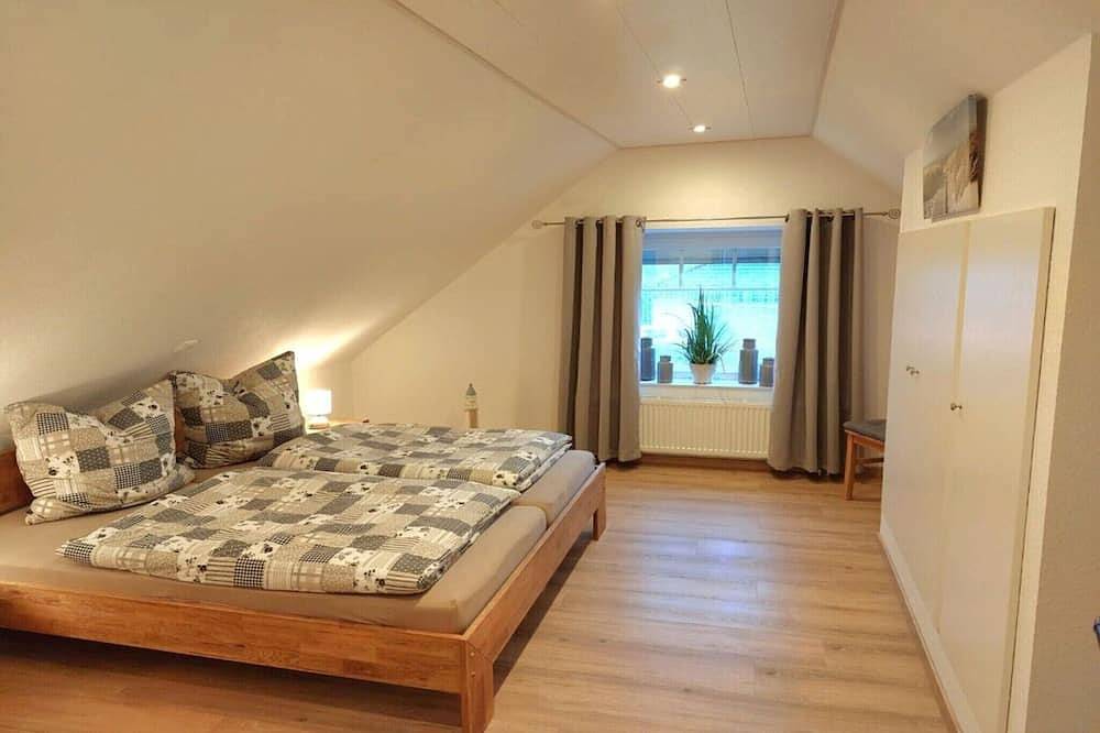Hütte mit 2 Schlafzimmer in Upgant-Schott, Nordseeküste