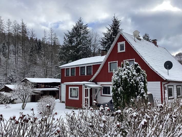 Ferienhaus für 7 Personen, mit Terrasse und Garten