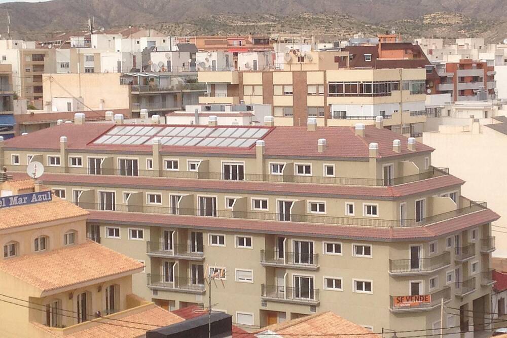 Entire apartment, Apartment T3 El Campello in Playa Carrer La Mar, el Campello