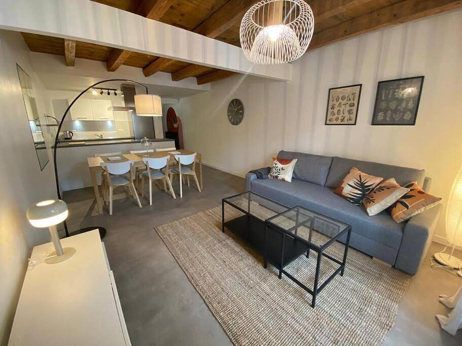 Appartement entier, Two-Bedroom Apartment in Viuz-en-Sallaz, Région de Bonneville