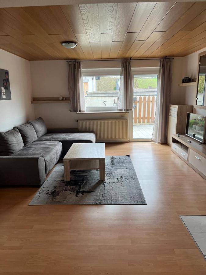 Ferienwohnung für 2 Personen, mit Terrasse und Garten sowie Ausblick in Laupheim