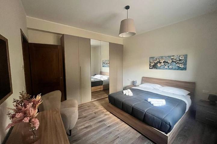 Ganze Wohnung, Elegant apartment with garden in exclusive Villa in the heart of Palermo in Palermo, Palermo Provinz