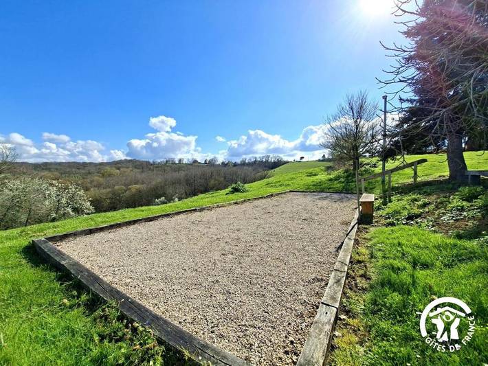 Location de vacances pour 2 personnes, avec piscine et jardin à Tourdun - 3