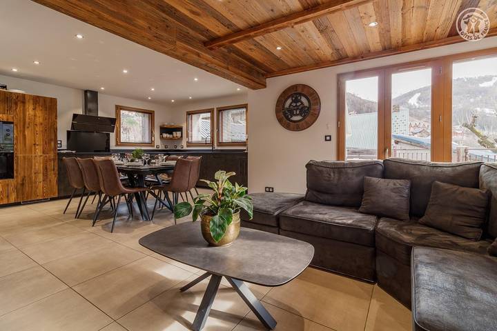 Chalet pour 10 personnes, avec terrasse, animaux acceptés à Valloire - 3