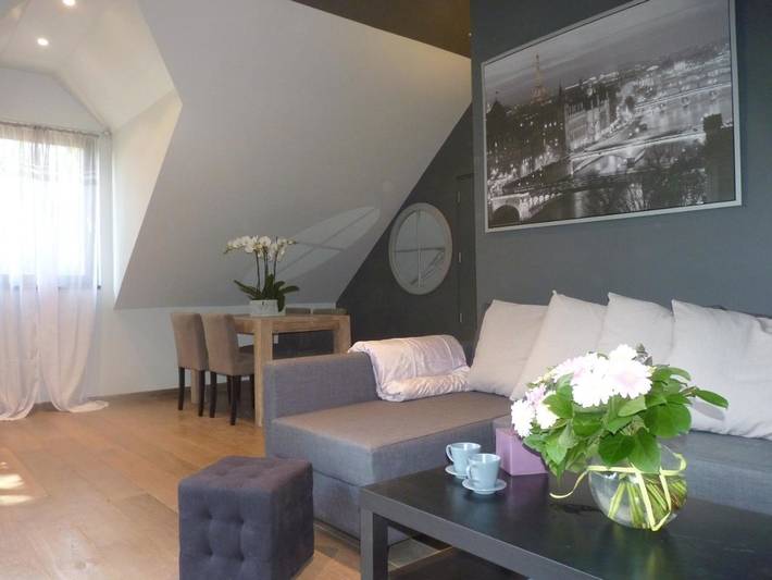 Gîte pour 2 personnes, avec jardin et vue, animaux acceptés à Lasne