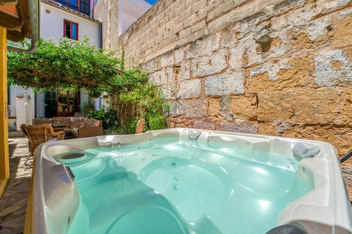 Casa rural para 8 personas, con Balcón y Jardín en Alcudia Casco Antiguo